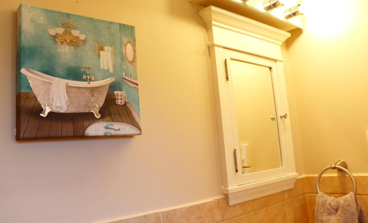 Private Room At Home Near Iad-Sterling Bagian luar foto