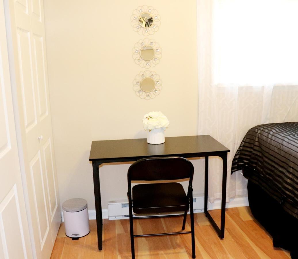 Private Room At Home Near Iad-Sterling Bagian luar foto