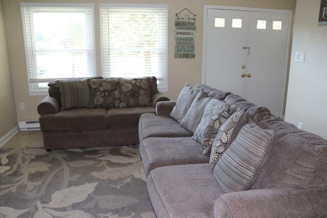 Private Room At Home Near Iad-Sterling Bagian luar foto