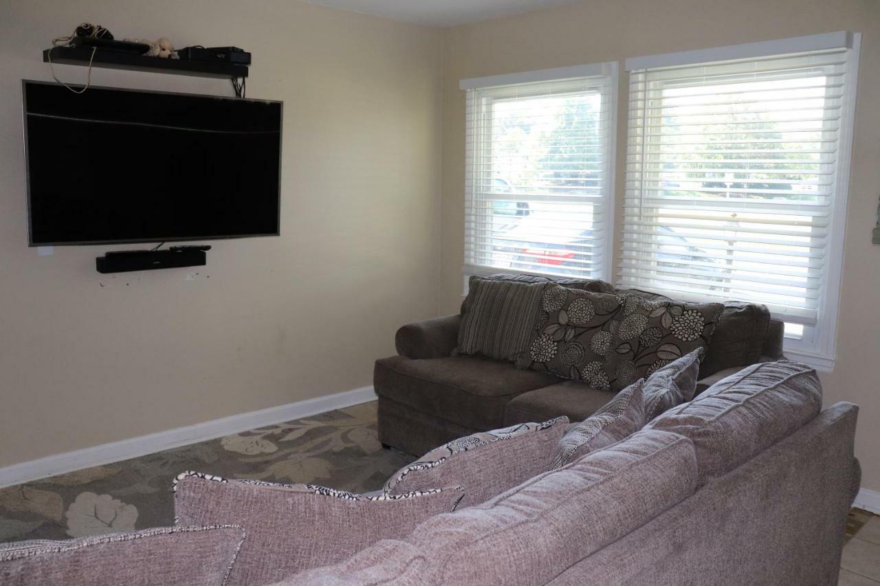 Private Room At Home Near Iad-Sterling Bagian luar foto