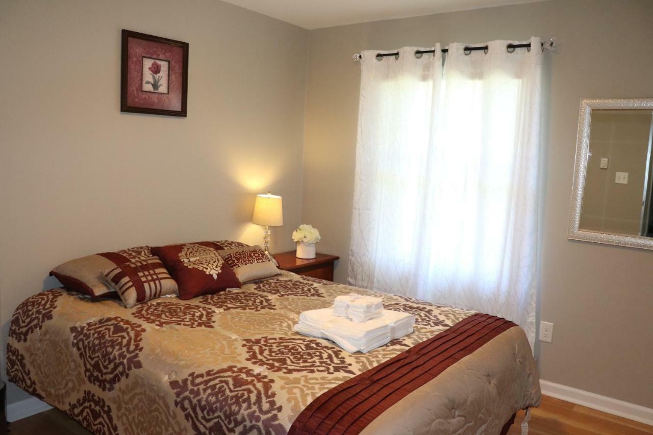 Private Room At Home Near Iad-Sterling Bagian luar foto